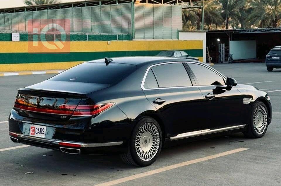 جنسس G90